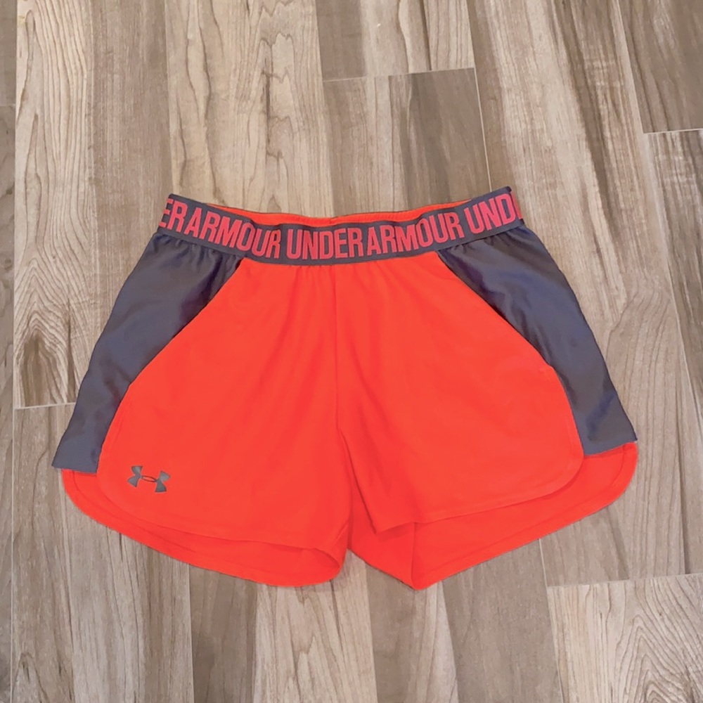 Small under Armour shorts